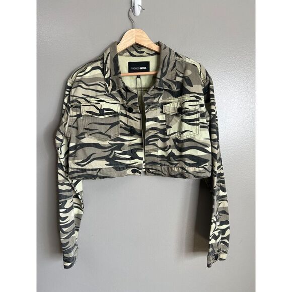 Fashion Nova camo tiger print cropped denim jacket medium edgy streetwear - Picture 1 of 6